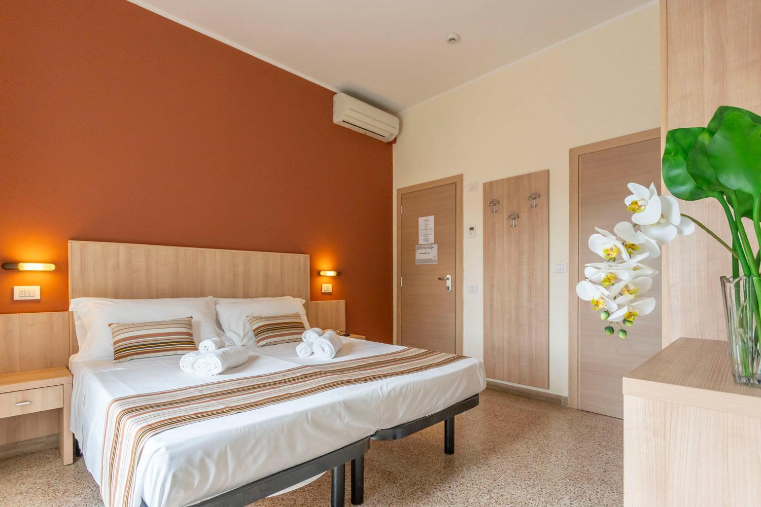 Hotel Cormoran Riccione Exterior foto