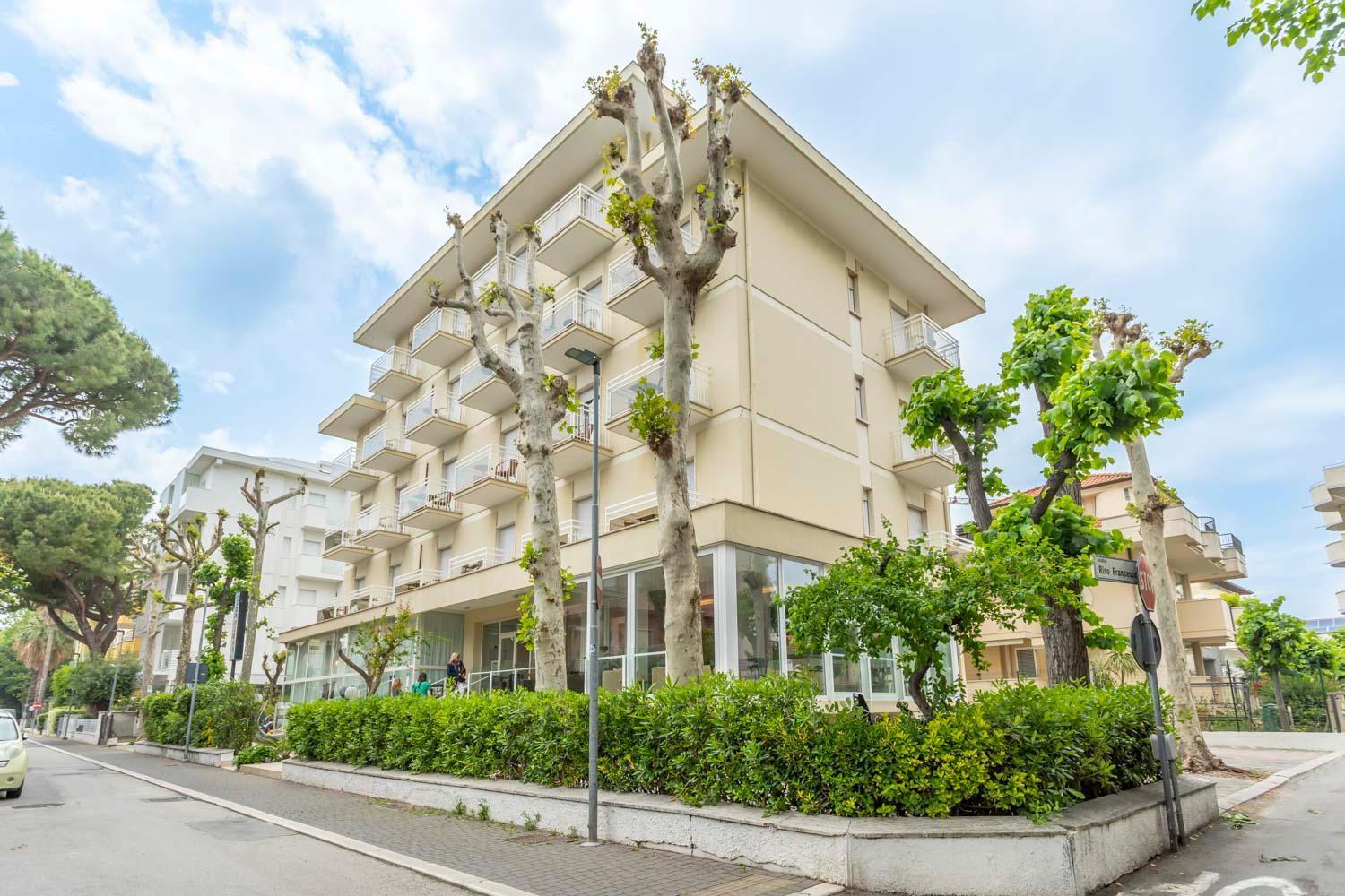 Hotel Cormoran Riccione Exterior foto